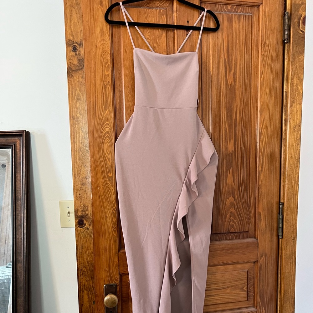 Windsor’s Mauve Floor-length Gown